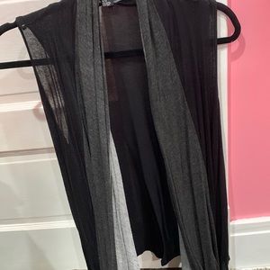 I am selling my the clothes that I don’t use anymore more, to donate to families